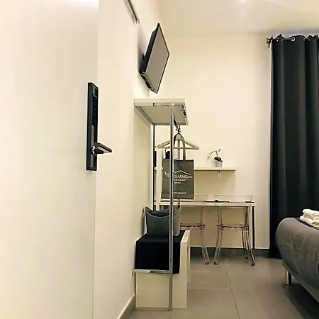 住宿加早餐酒店 Vesucharme Luxury 4*