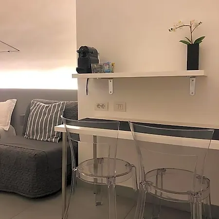 住宿加早餐酒店 Vesucharme Luxury 那不勒斯