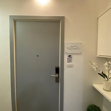 Vesucharme Luxury 4*