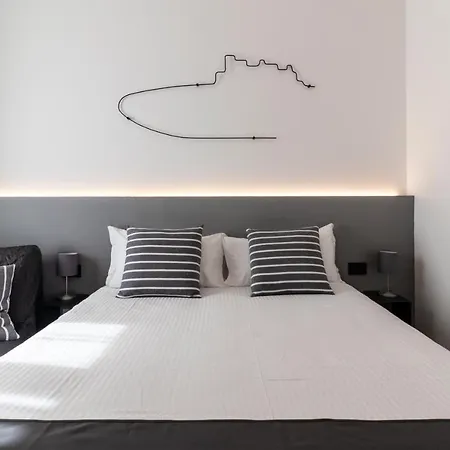 Vesucharme Luxury 4* Naples
